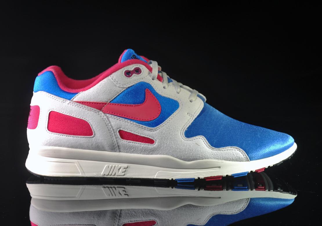 Exclusive Nike Air Flow — 3.5 — Front View