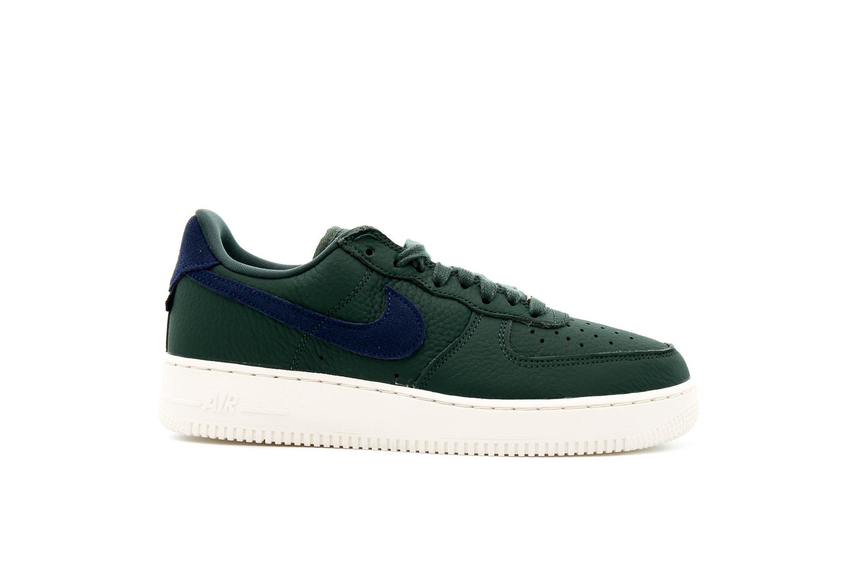 Exclusive Nike AIR FORCE 1 '07 CRAFT "GALACTIC JADE" — 3.5 — Front View