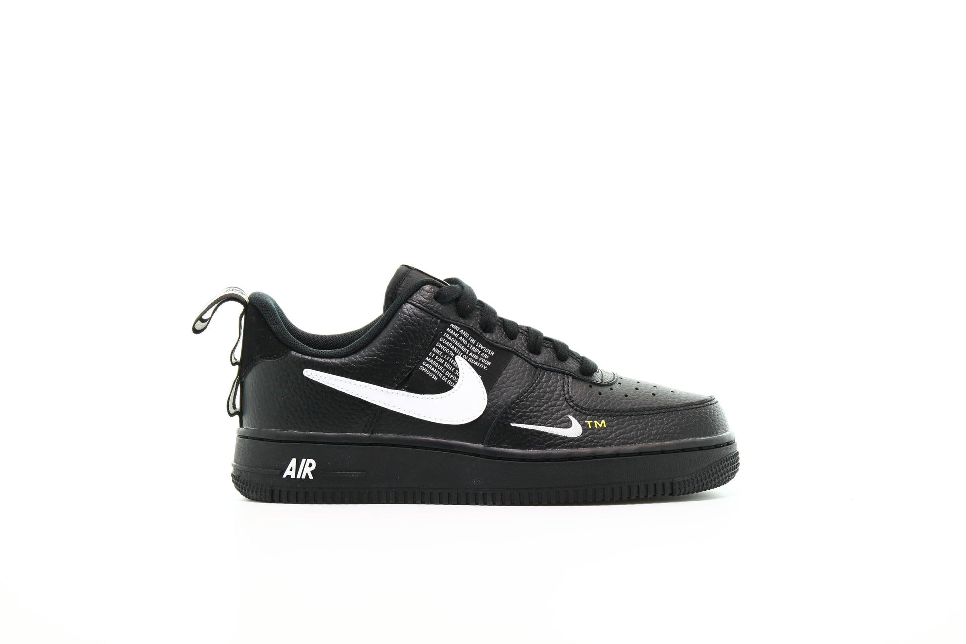 Exclusive Nike Air Force 1 '07 LV8 Utility "Black" — 3.5 — Front View