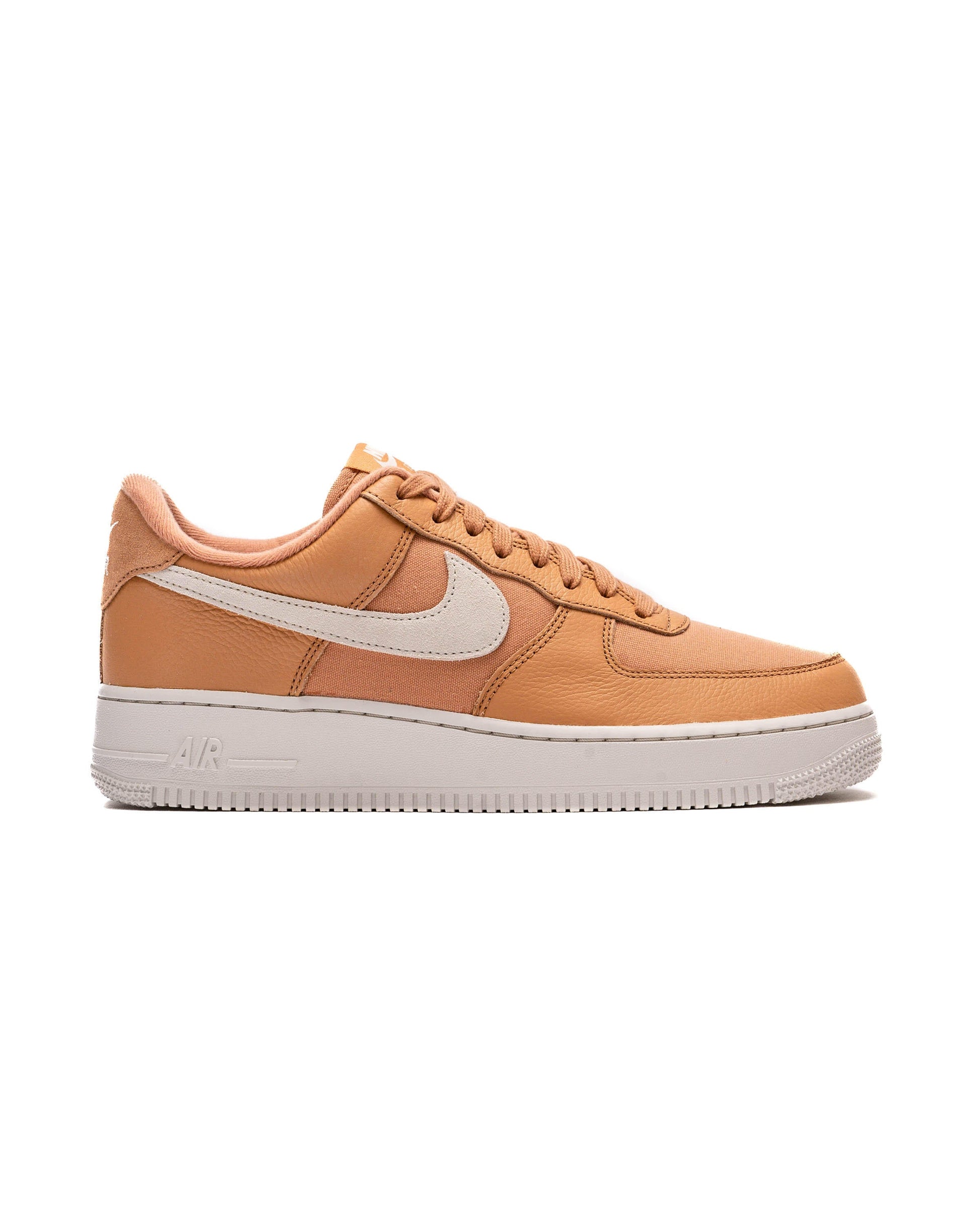 Exclusive Nike AIR FORCE 1 '07 LX — 3 — Front View