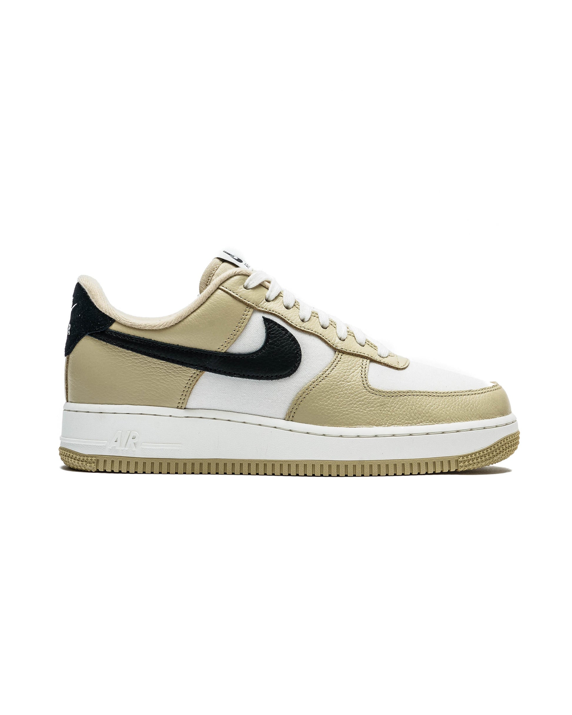 Exclusive Nike AIR FORCE 1 '07 LX — 3 — Front View