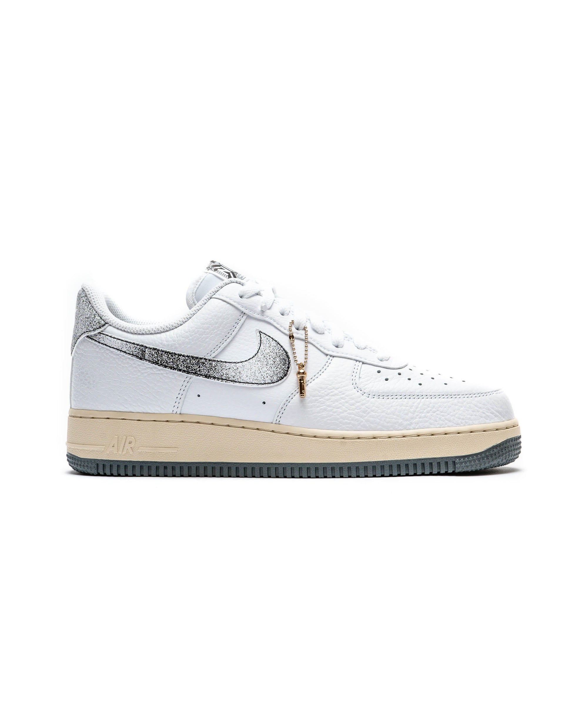 Exclusive Nike AIR FORCE 1 '07 LX — 3 — Front View