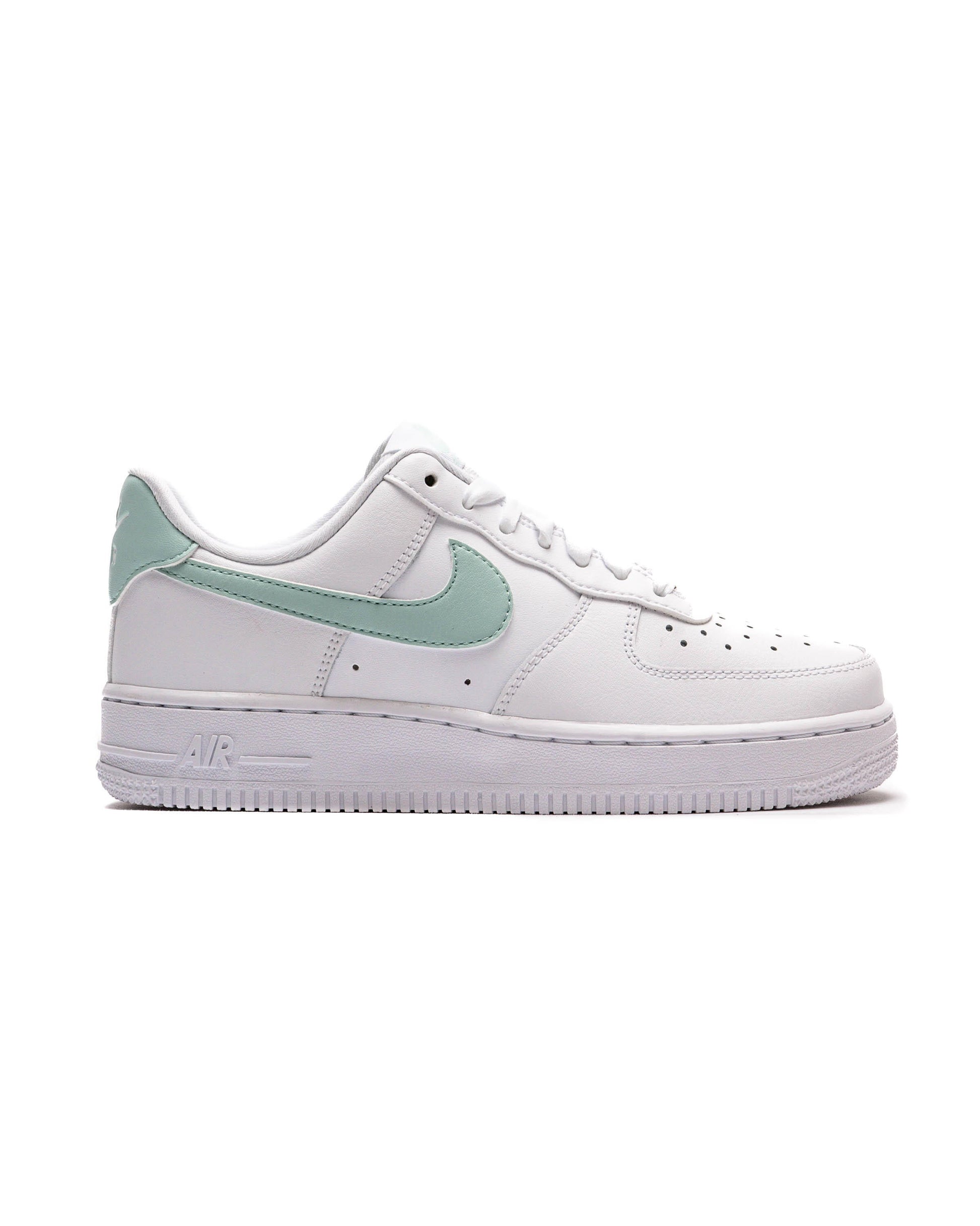 Exclusive Nike WMNS  Air Force 1 '07 — 5 — Front View