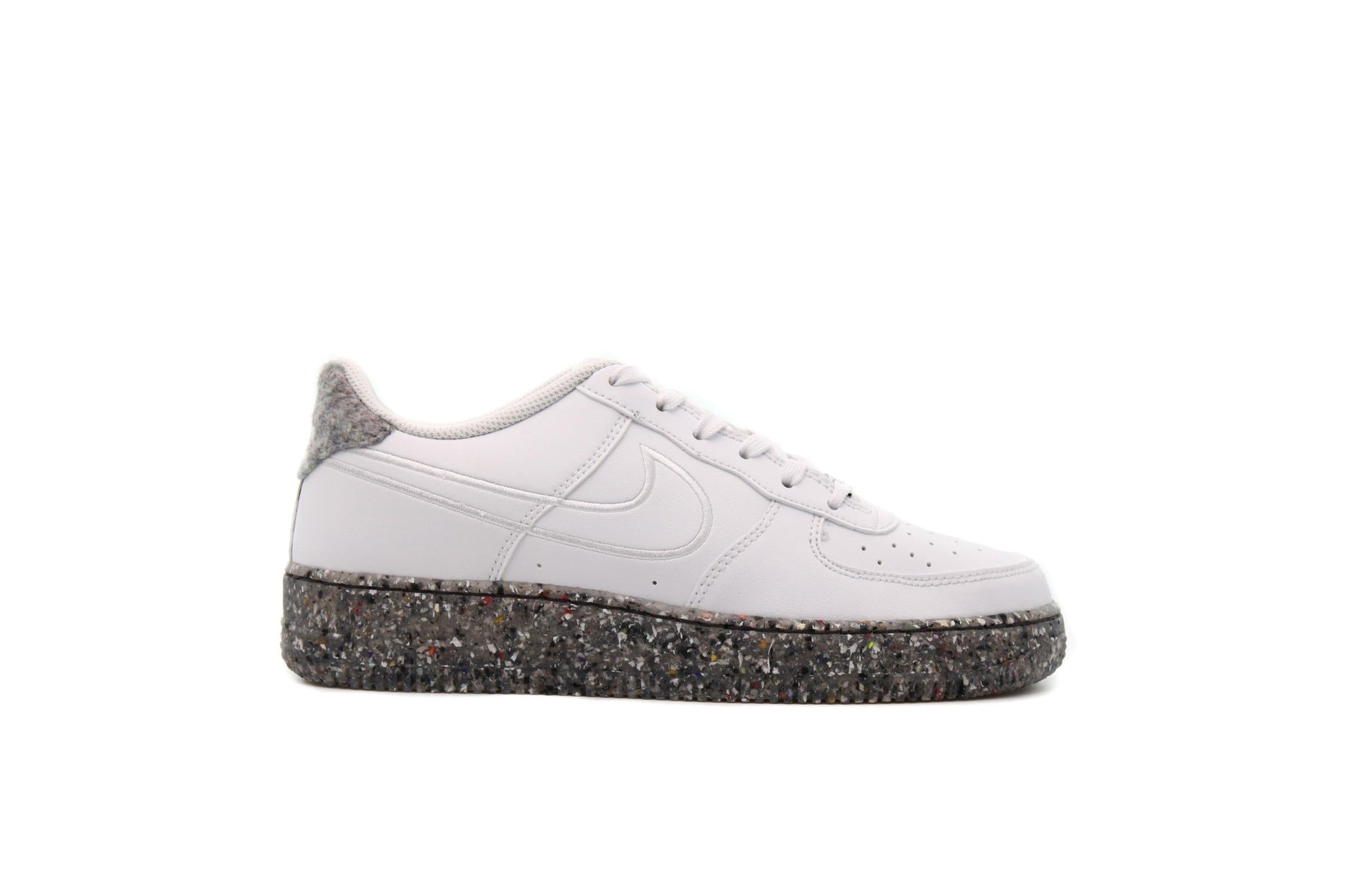 Exclusive Nike AIR FORCE 1  KSA (GS) "WHITE" — 3.5Y — Front View