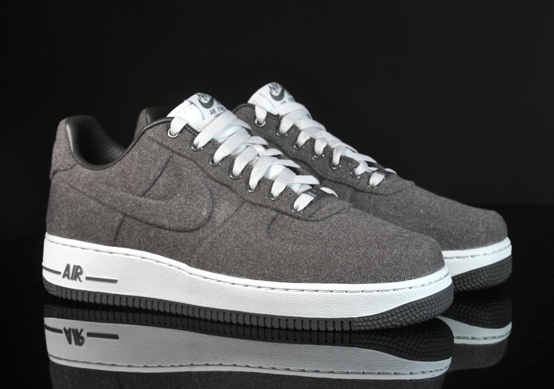 Exclusive Nike Air Force 1 Low VT PRM — 3.5 — Front View