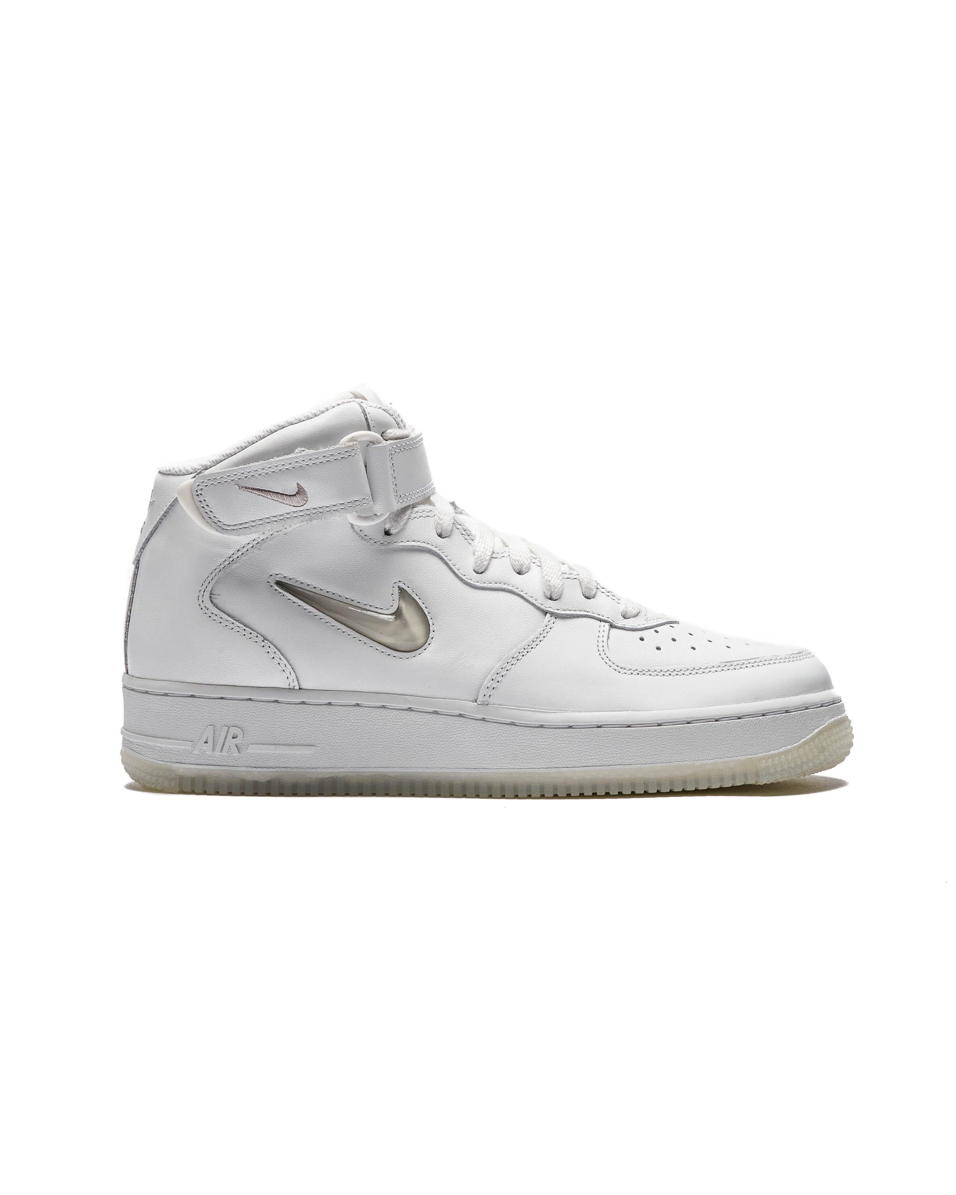 Exclusive Nike AIR FORCE 1 MID '07 — 3 — Front View