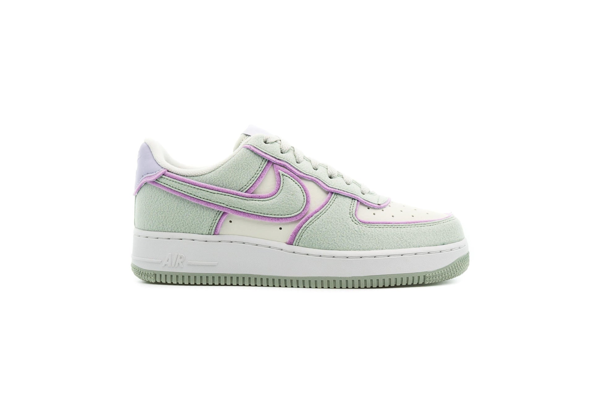 Exclusive Nike AIR FORCE 1 — 3.5 — Front View