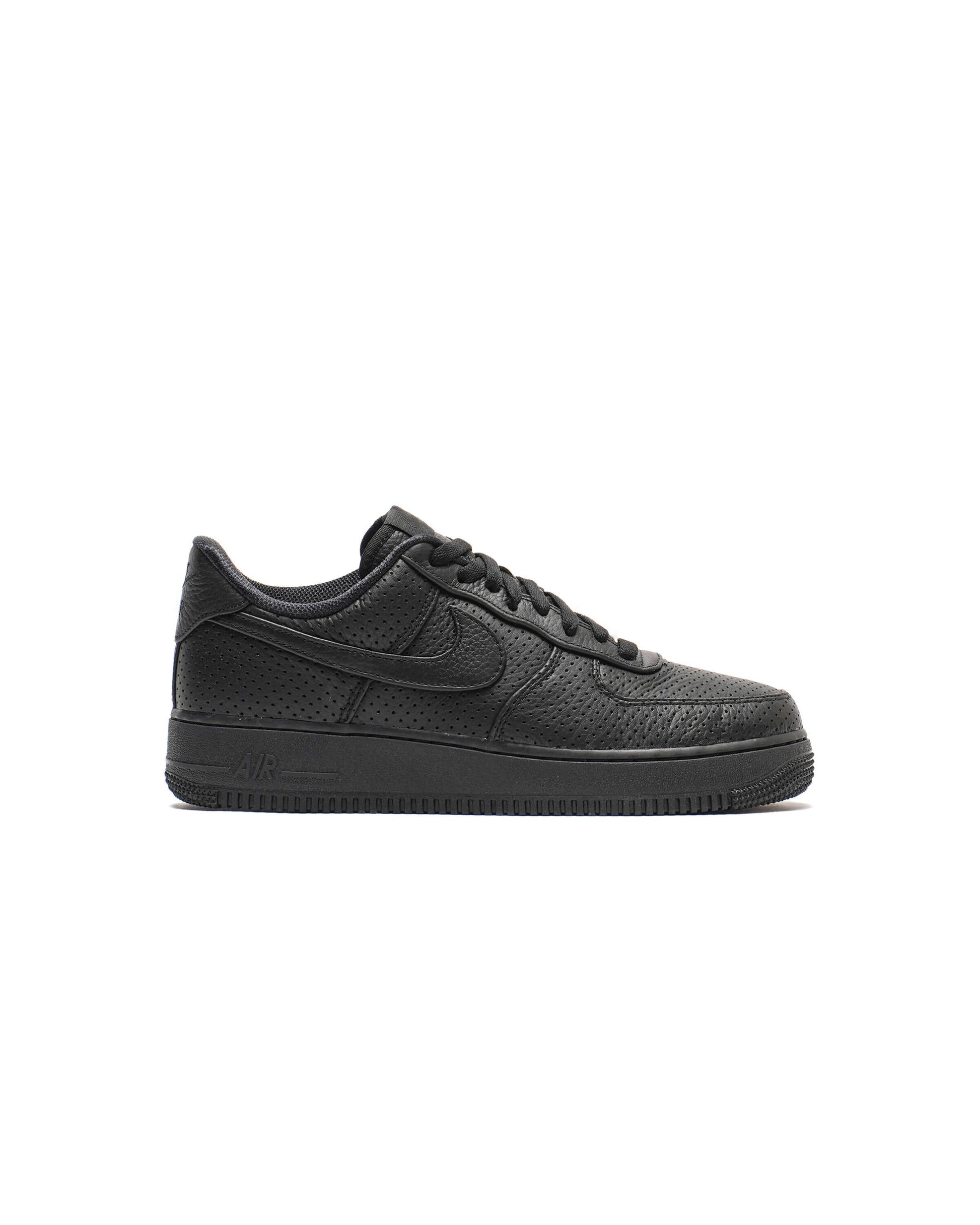 Exclusive Nike AIR FORCE 1 SP — 3 — Front View