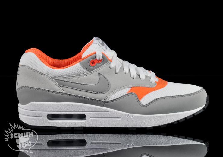 Exclusive Nike Air Max 1 — 3.5 — Front View