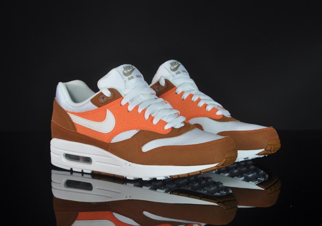Exclusive Nike Air Max 1 — 3.5 — Front View