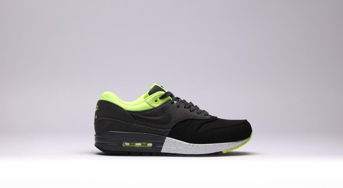 Exclusive Nike Air Max 1 PRM "Volt" — 3.5 — Front View