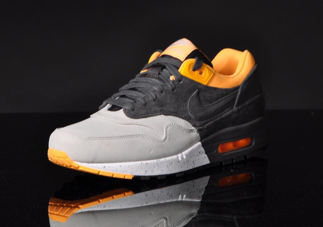 Exclusive Nike Air Max 1 PRM — 3.5 — Front View