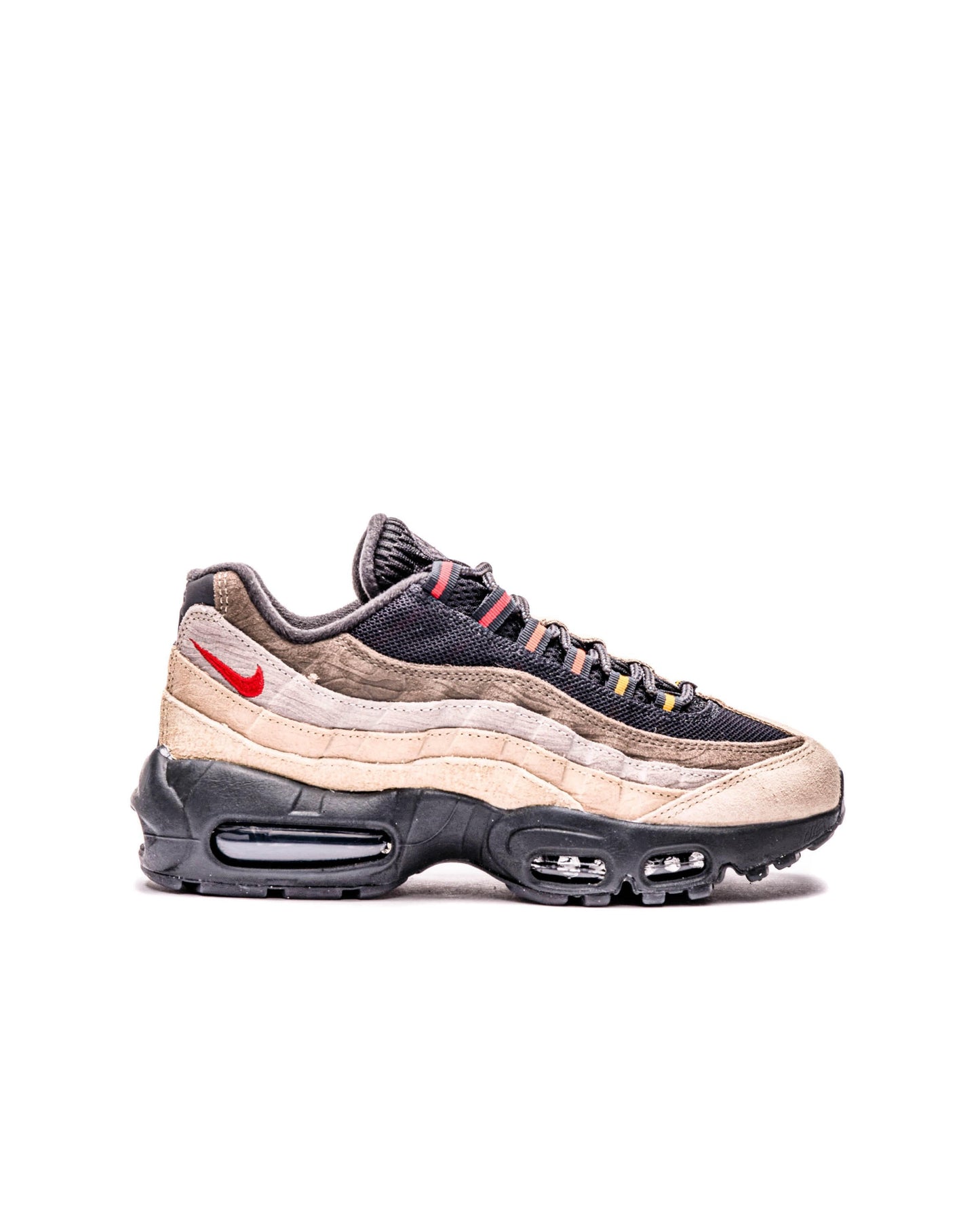 Exclusive Nike AIR MAX 95 — 3 — Front View