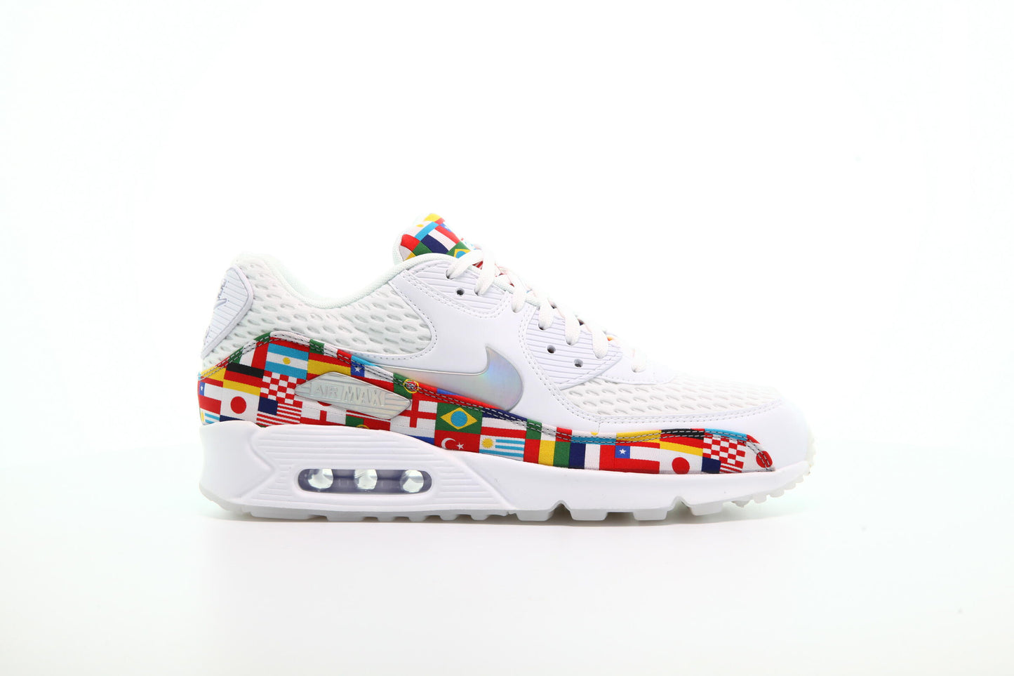 Exclusive Nike Air Max 90 NIC "One World" — 3.5 — Front View