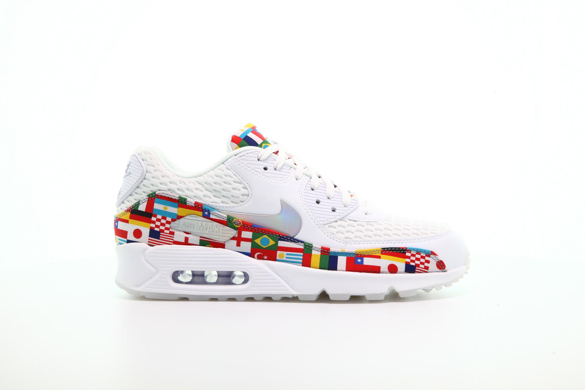 Exclusive Nike Air Max 90 NIC "One World" — 3.5 — Front View