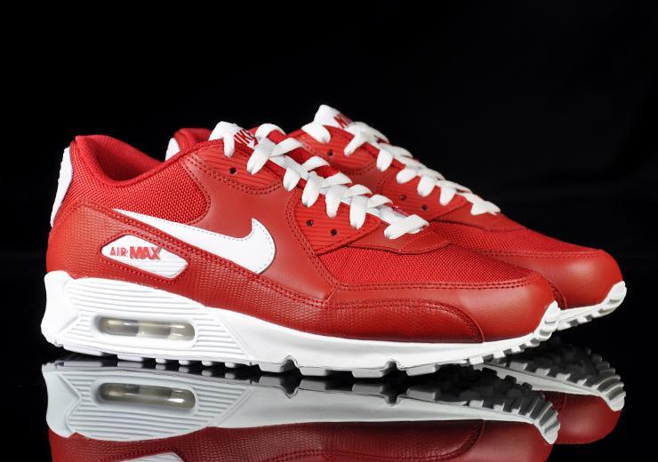 Exclusive Nike Air Max 90 — 3.5 — Front View