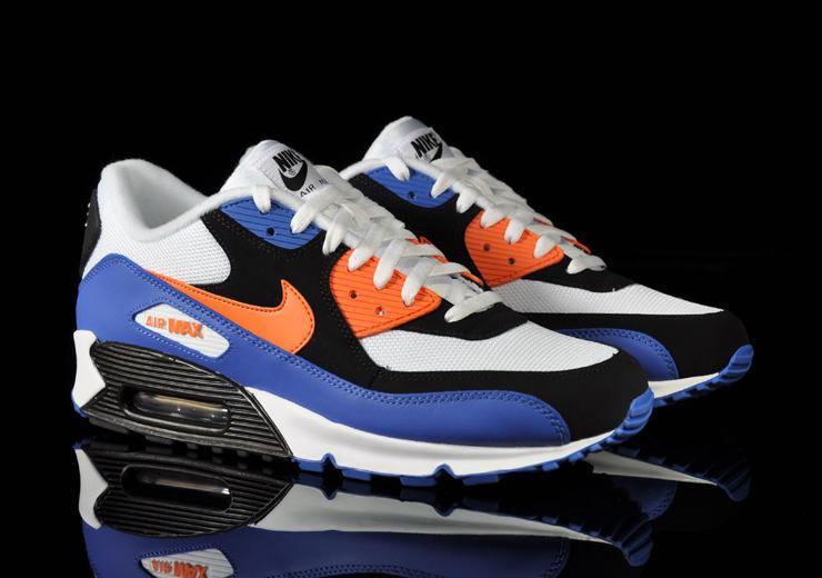 Exclusive Nike Air Max 90 — 3.5 — Front View