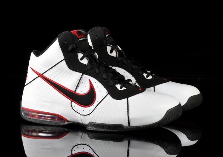 Exclusive Nike Air Max Fullcourt — 3.5 — Front View