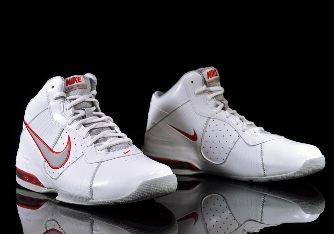 Exclusive Nike Air Max Fullcourt — 3.5 — Front View