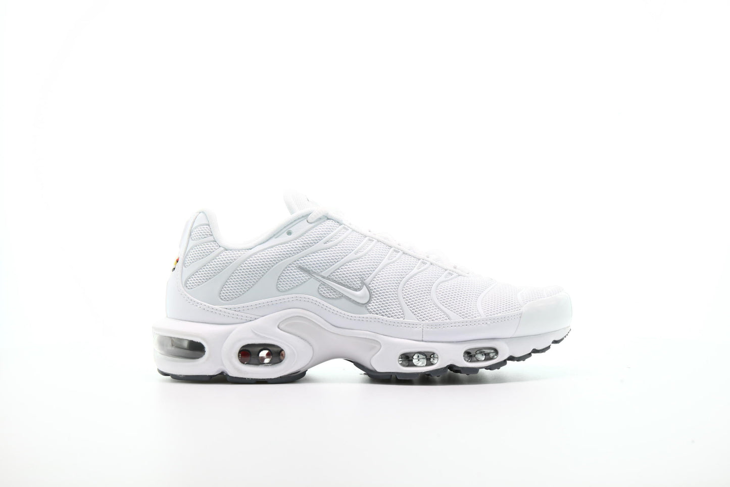 Exclusive Nike Air Max Plus "White" — 3.5 — Front View