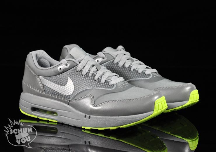 Exclusive Nike Air Maxim 1+ (Air Attack Pack) — 3.5 — Front View