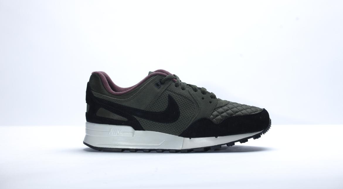 Exclusive Nike Air Pegasus 89 PRM "Quilted" — 3.5 — Front View