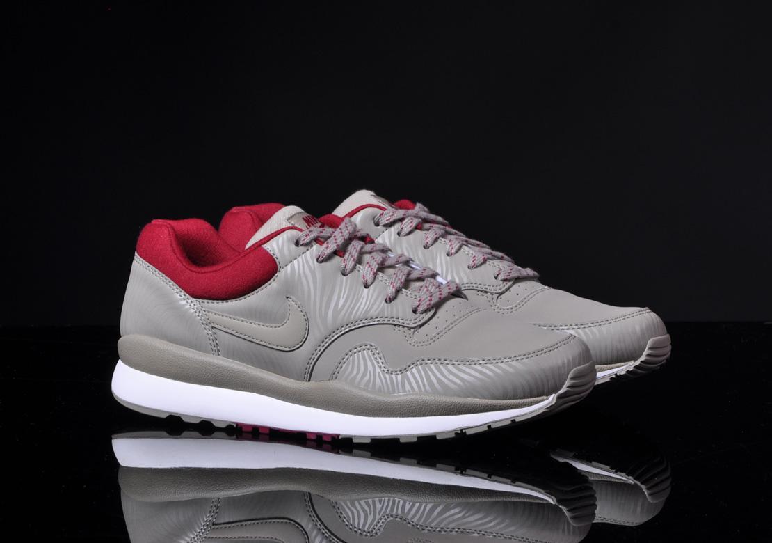 Exclusive Nike Air Safari — 3.5 — Front View