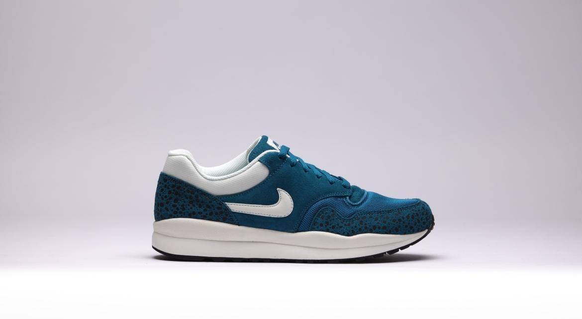 Exclusive Nike Air Safari "Green Abys" — 3.5 — Front View