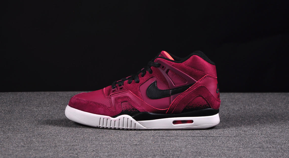Exclusive Nike Air Tech Challenge Ii — 3.5 — Front View