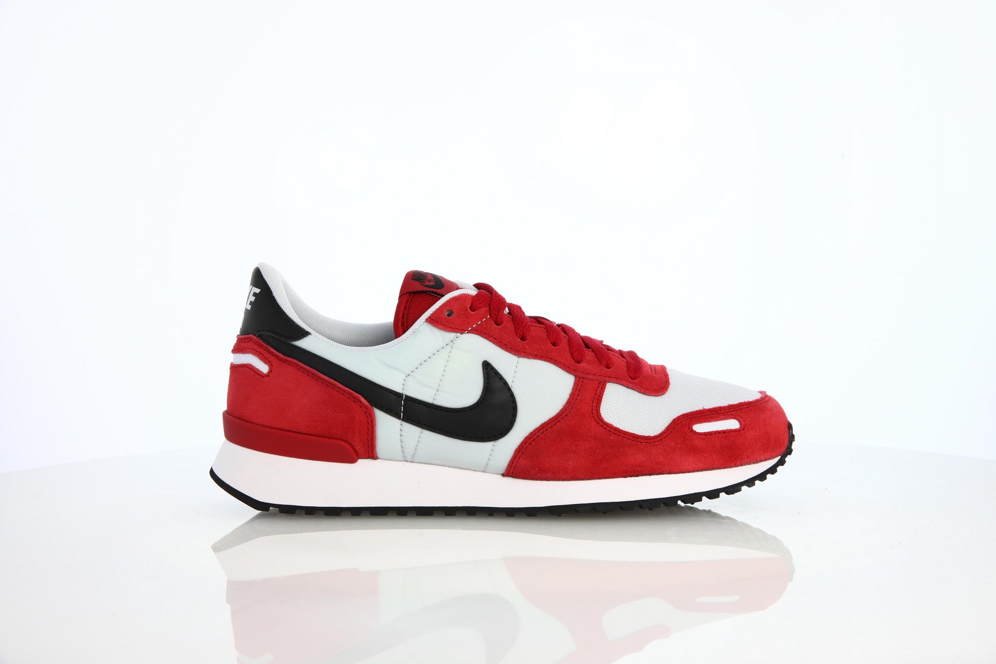 Exclusive Nike Air Vortex "Gym Red" — 3.5 — Front View