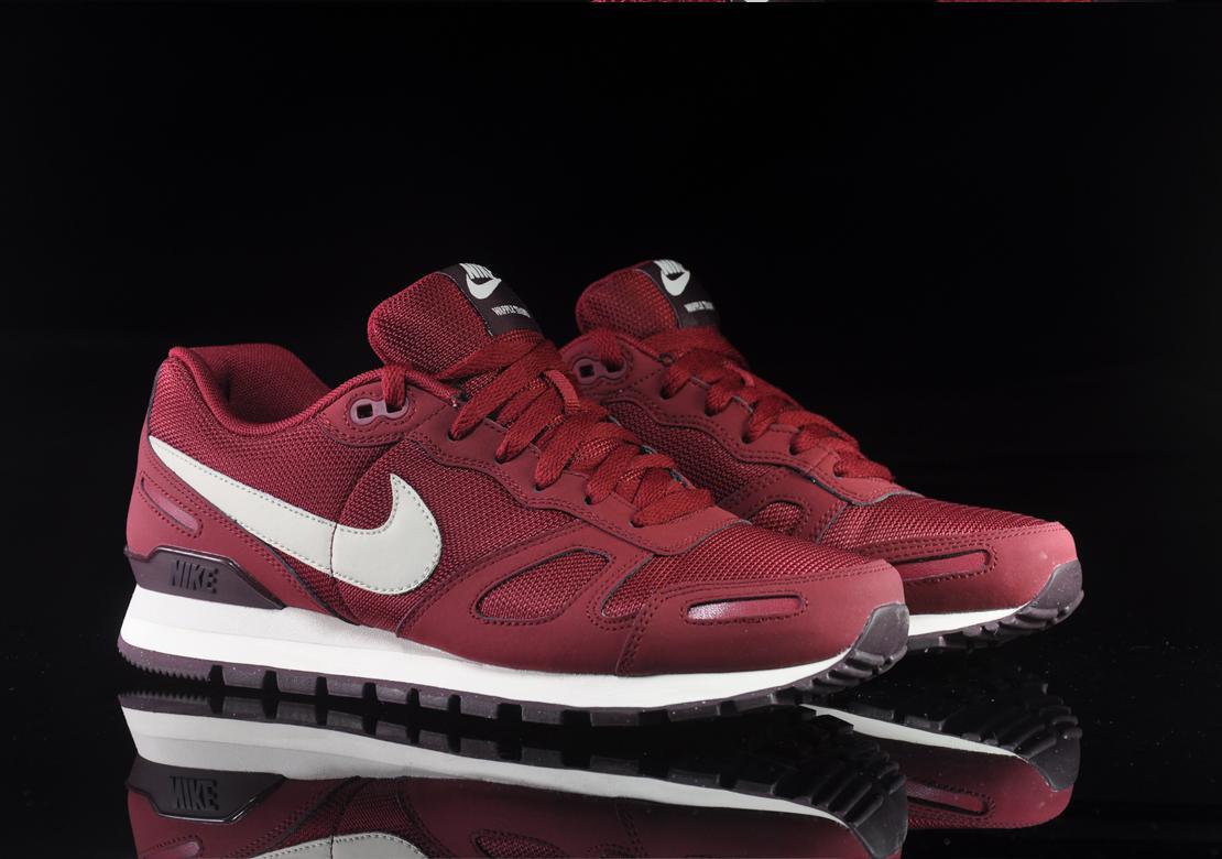 Exclusive Nike Air Waffle Trainer — 3.5 — Front View