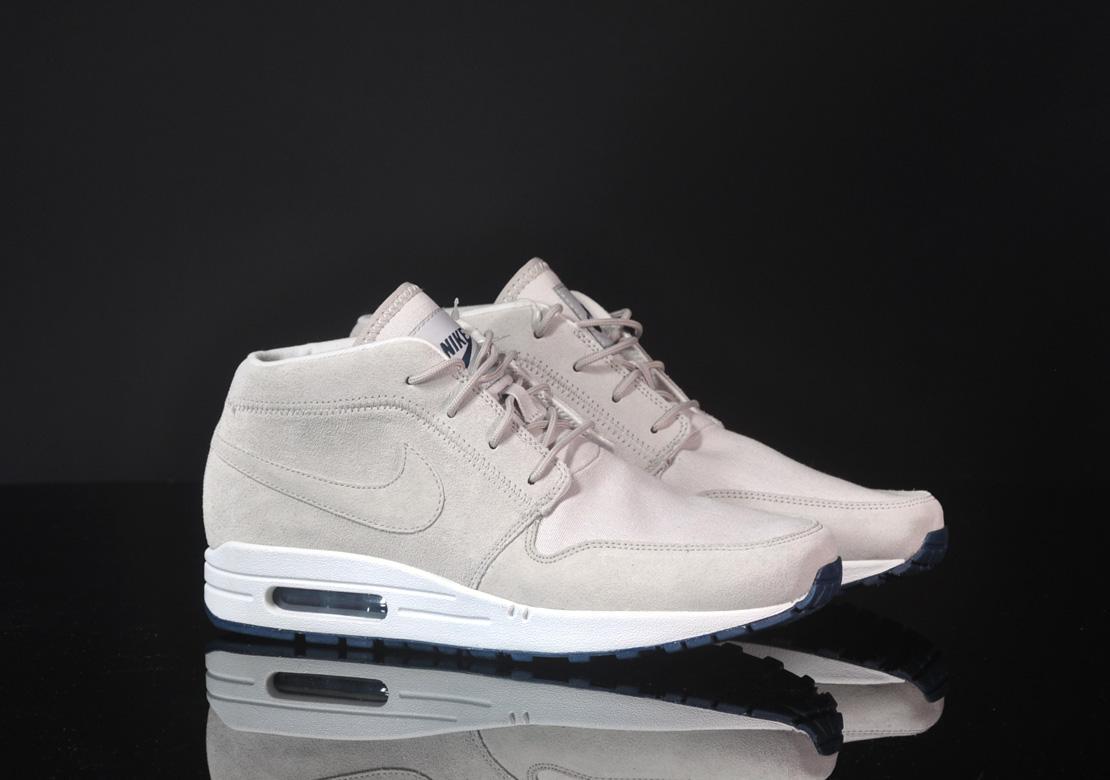 Exclusive Nike Air Wardour Max 1 — 3.5 — Front View