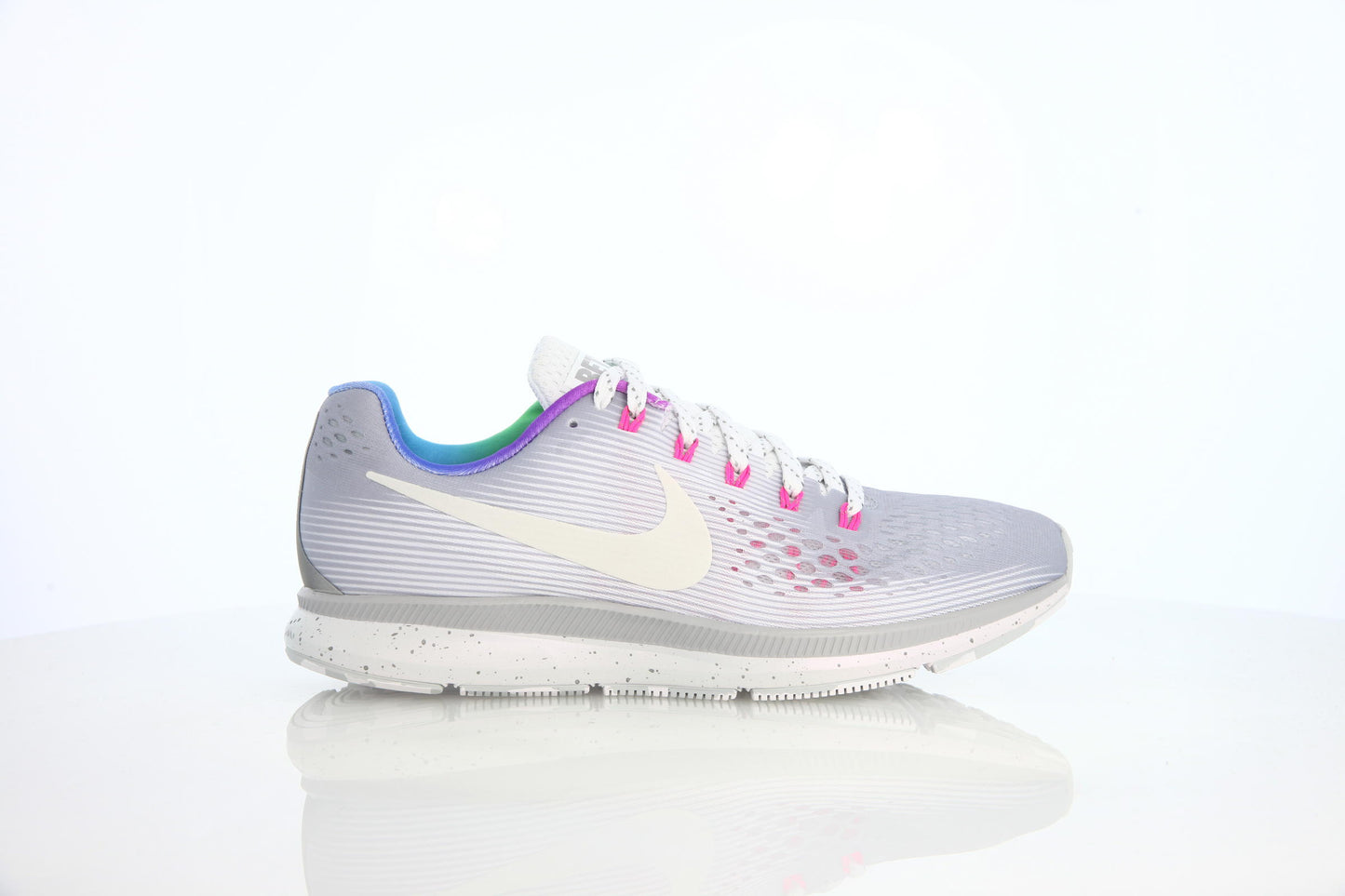 Exclusive Nike Air Zoom Pegasus 34 Betrue "Wolf Grey" — 3.5 — Front View