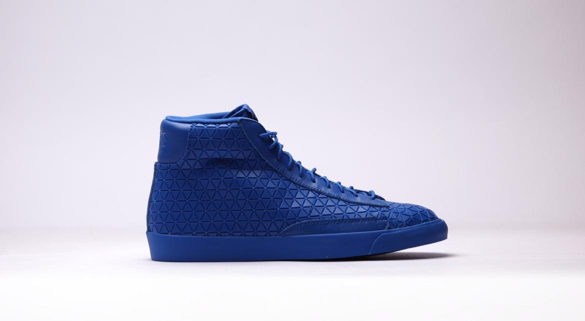 Exclusive Nike Blazer Mid Metric QS — 3.5 — Front View