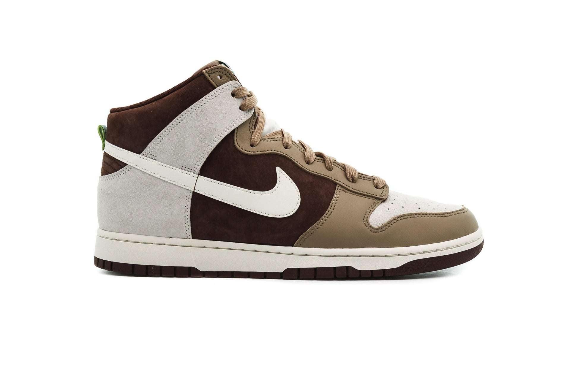 Exclusive Nike DUNK HI RETRO PRM "LIGHT CHOCOLATE" — 3.5 — Front View