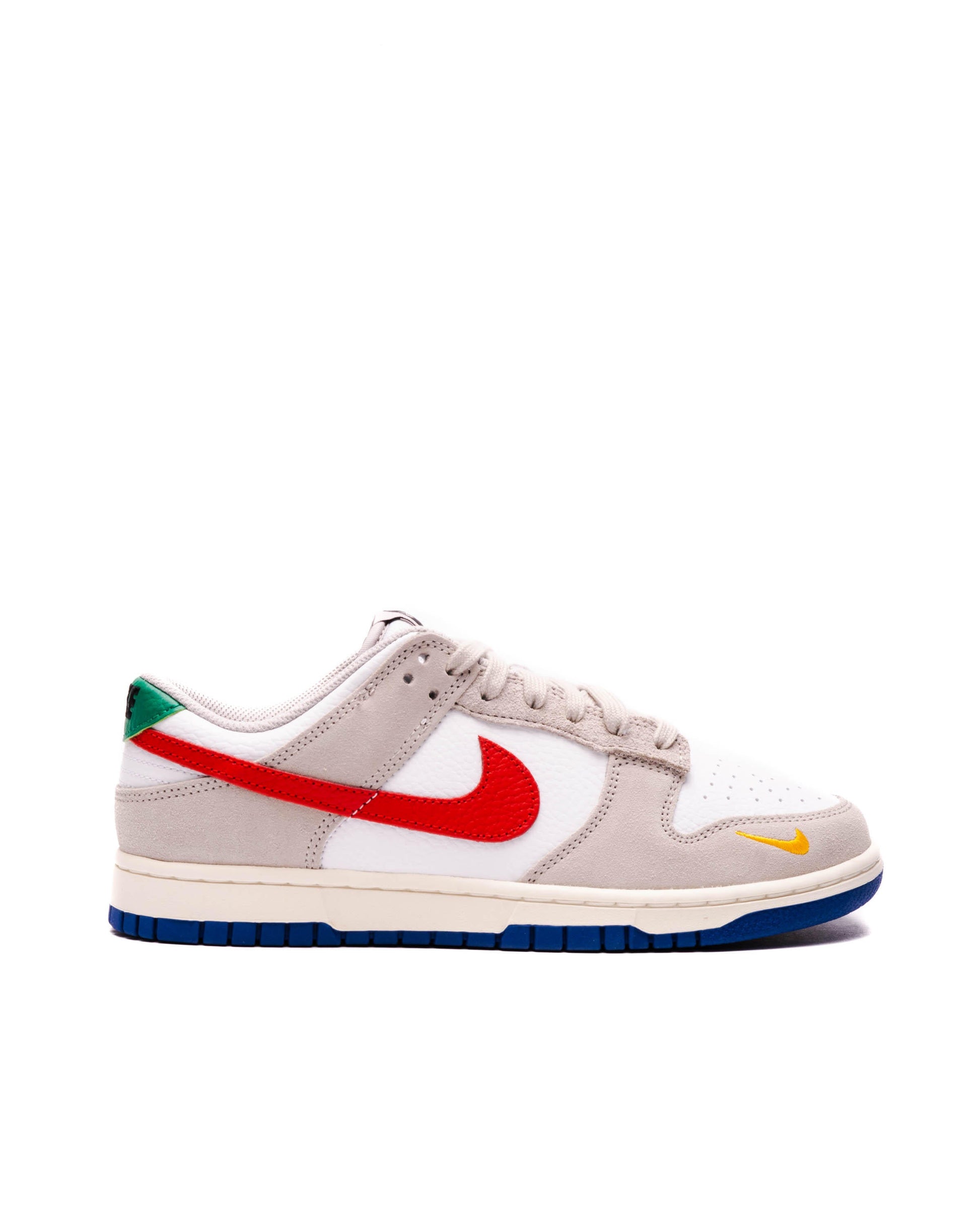 Exclusive Nike DUNK LOW — 3 — Front View