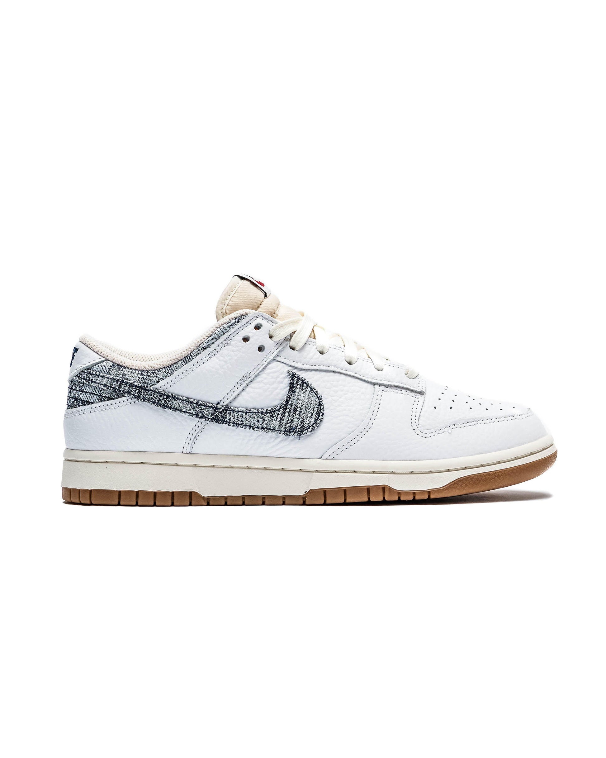 Exclusive Nike DUNK LOW 'Washed Denim' — 3 — Front View