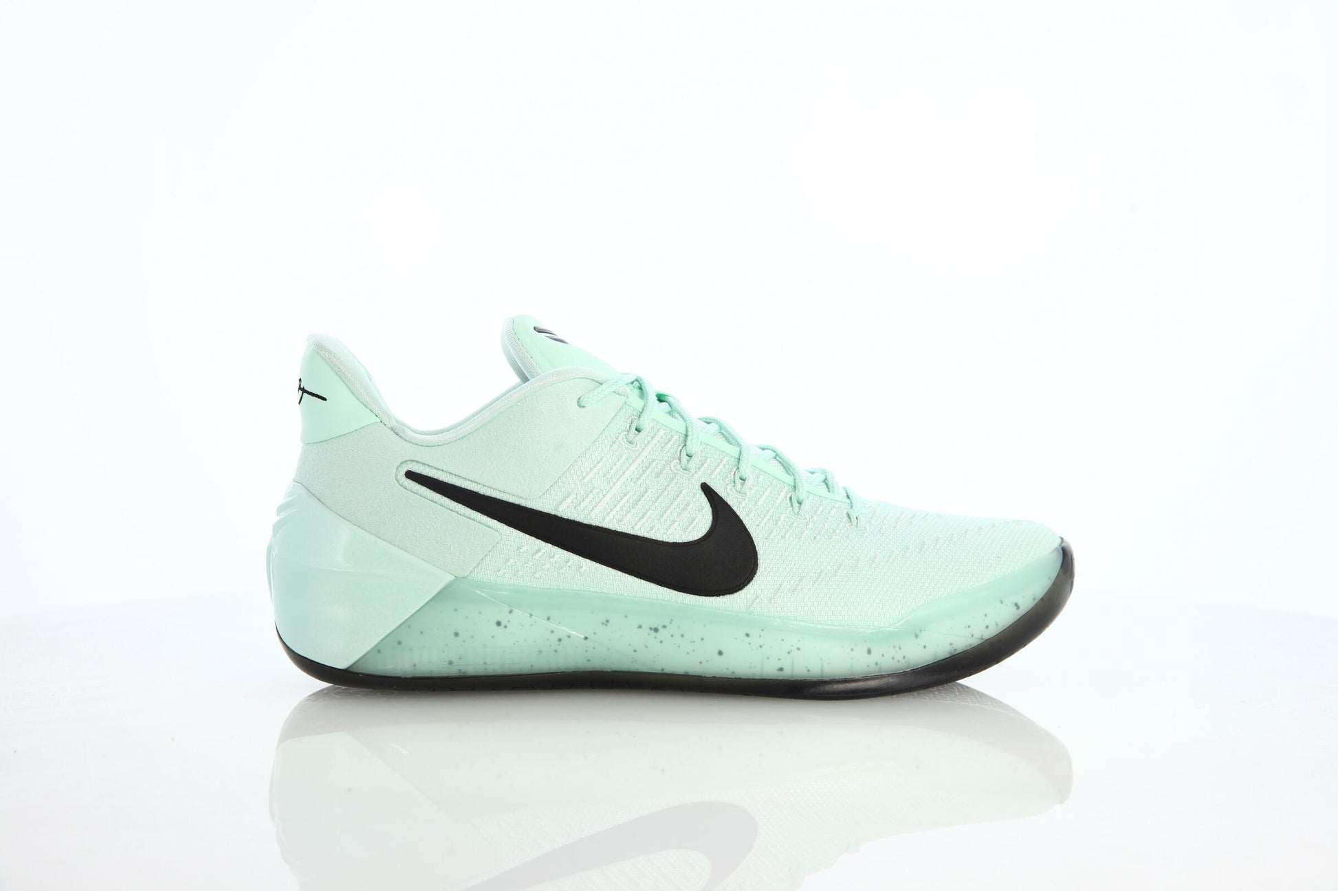 Exclusive Nike Kobe A.d. "Igloo" — 3.5 — Front View