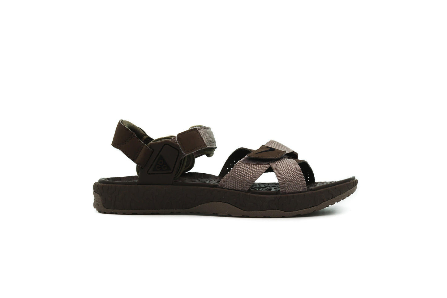 Exclusive Nike ACG Air Deschutz + — 3.5 — Front View