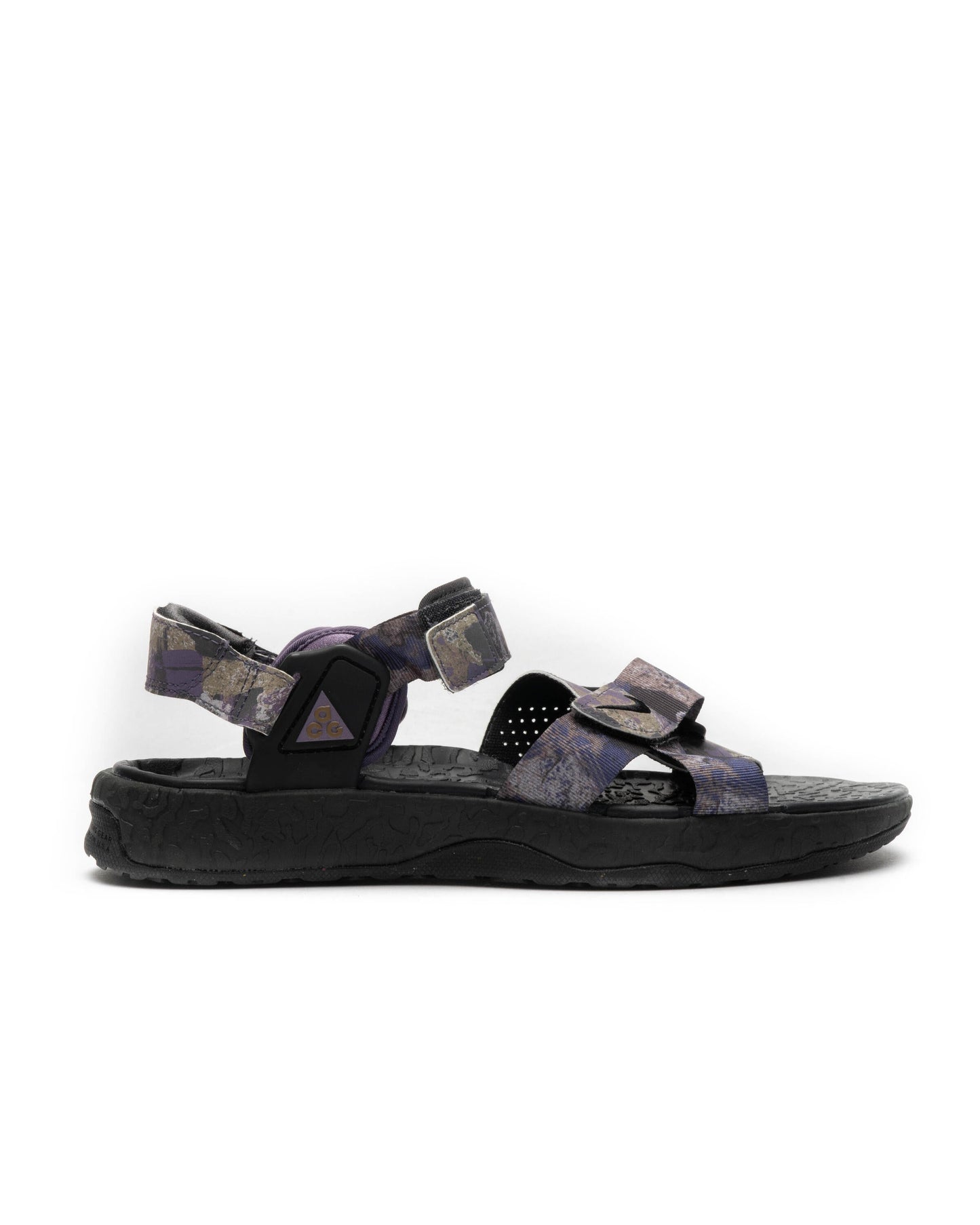 Exclusive Nike Air Deschutz+ SE — 3 — Front View