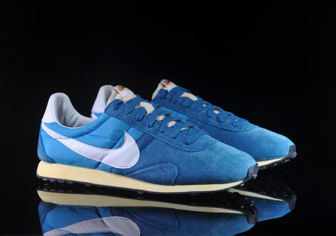 Exclusive Nike Pre Montreal Racer VNTG — 3.5 — Front View