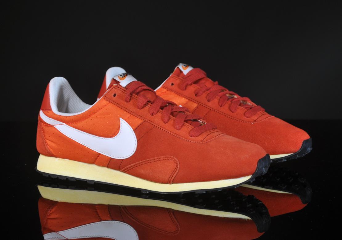 Exclusive Nike Pre Montreal Racer VNTG — 3.5 — Front View