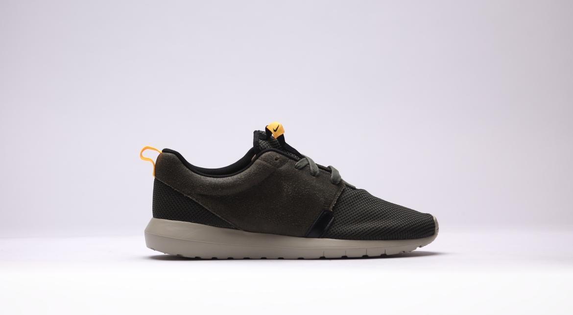 Exclusive Nike Roshe Nm Fb "khaki" — 3.5 — Front View