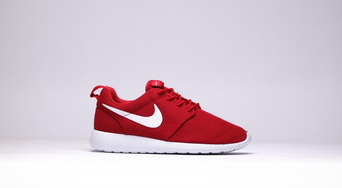 Exclusive Nike Roshe One "Gym Red" — 3.5 — Front View