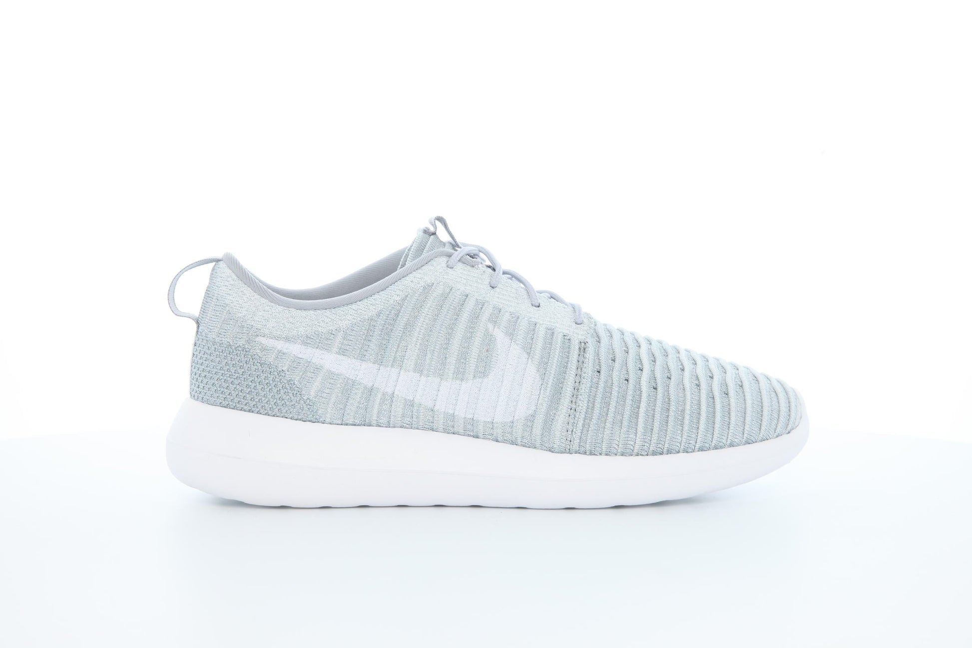 Exclusive Nike Roshe Two Flyknit "Wolf Grey" — 3.5 — Front View