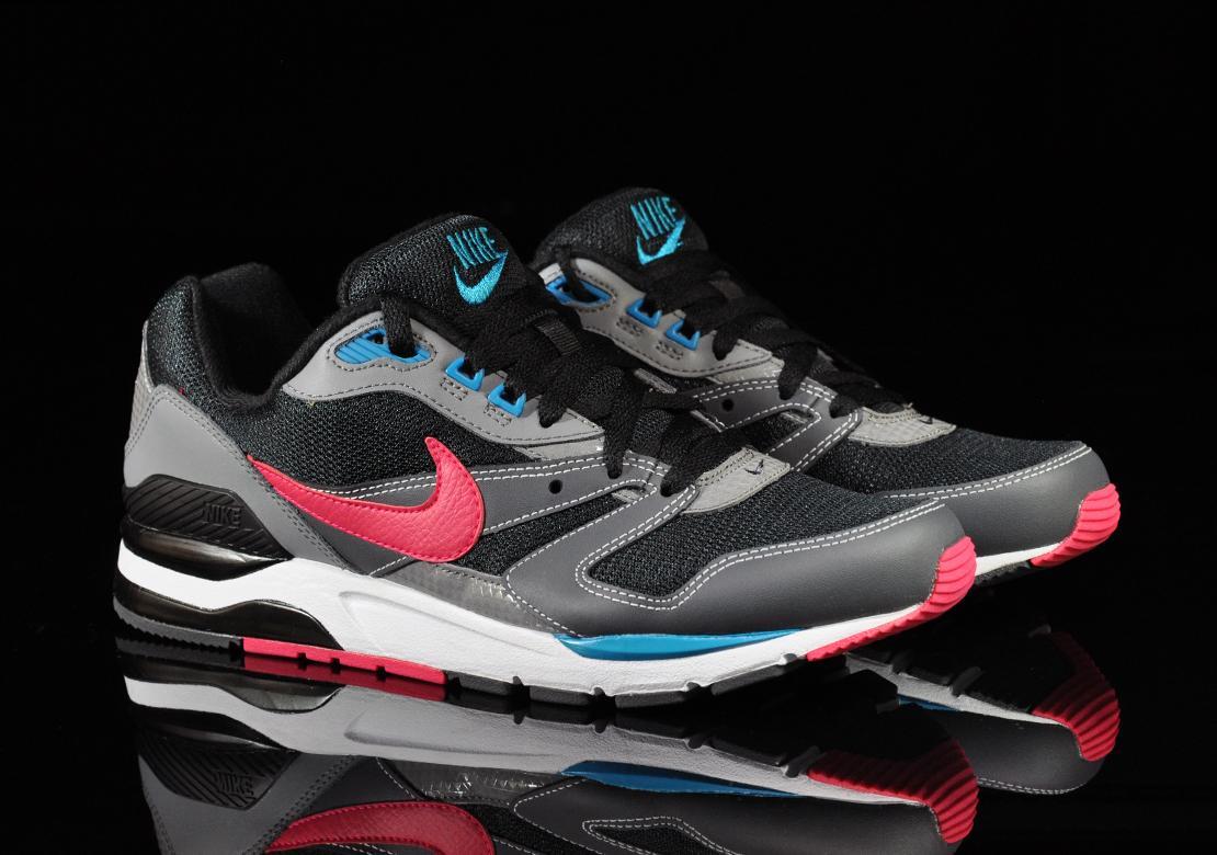 Exclusive Nike Twilight Runner — 3.5 — Front View