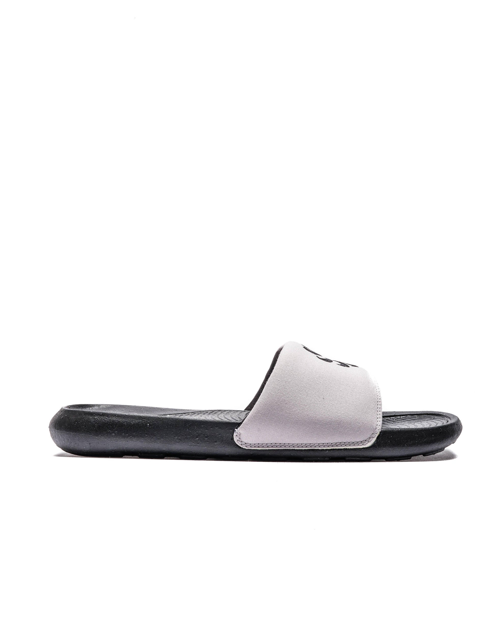 Exclusive Nike VICTORI ONE NEXT NATURE SLIDE — 3 — Front View