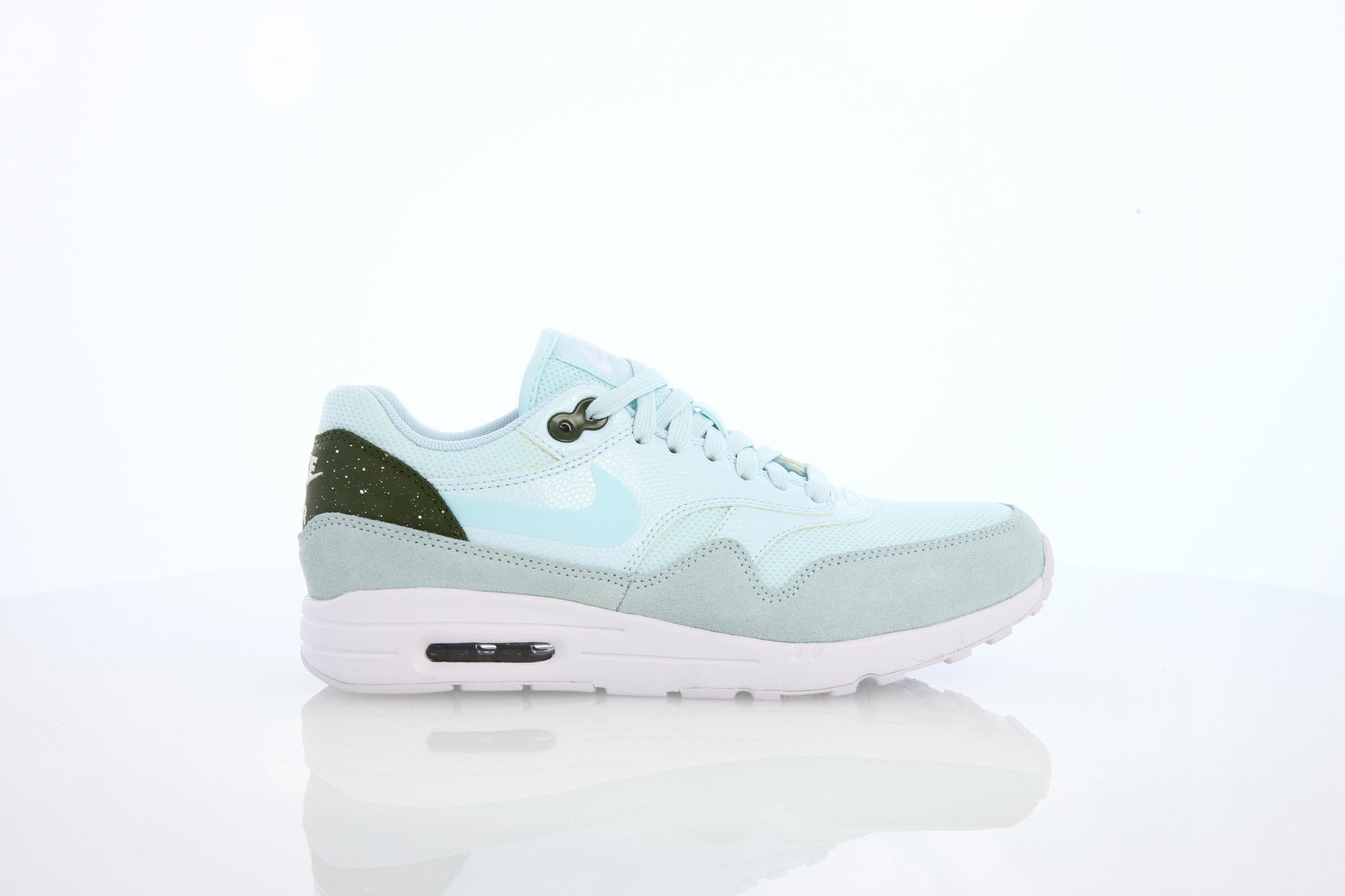 Exclusive Nike Wmns Air Max 1 Ultra 2.0 "Glacier Blue" — 5 — Front View