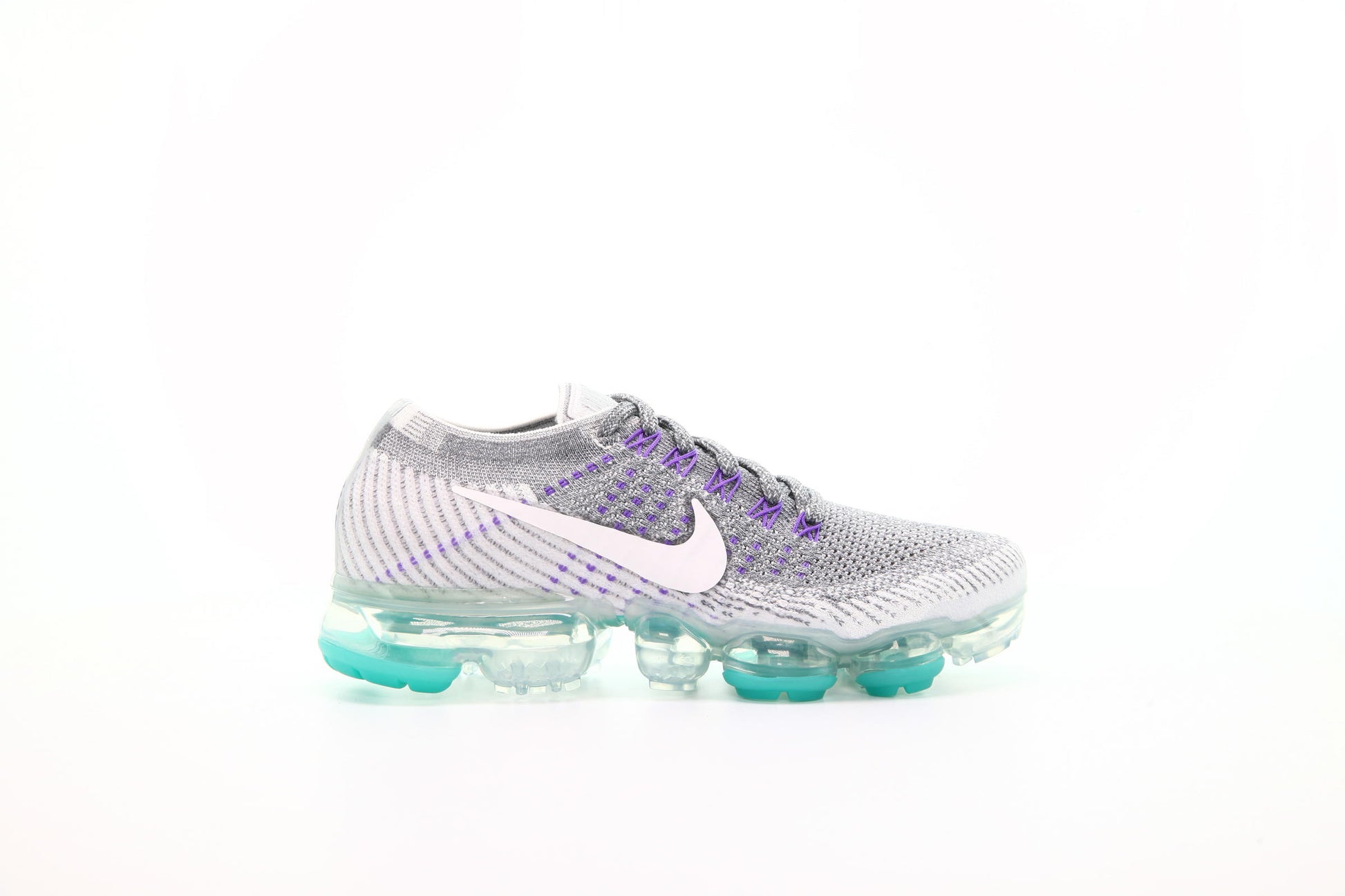 Exclusive Nike WMNS Air Vapormax Flyknit Heritage Pack — 5 — Front View