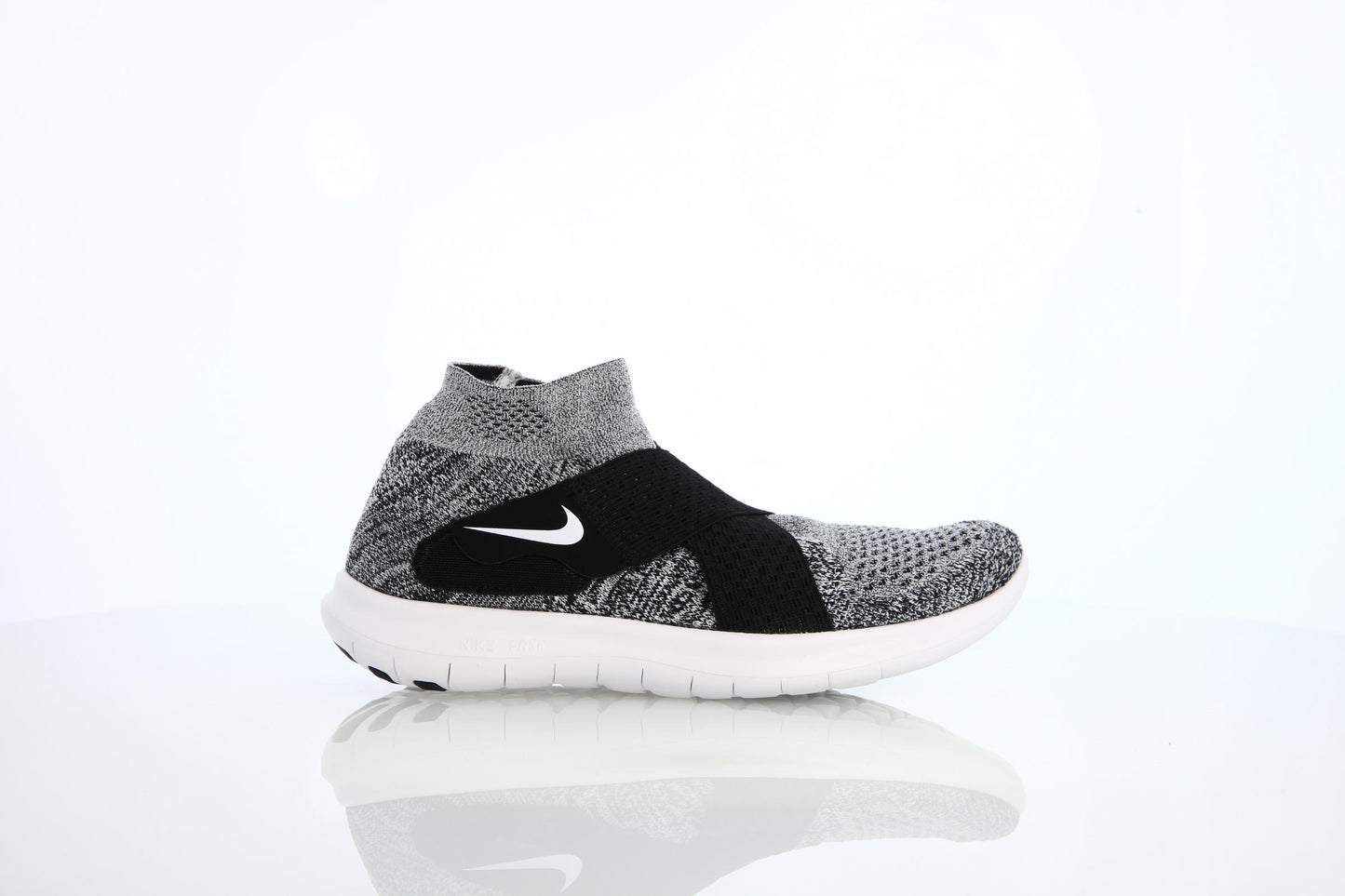 Exclusive Nike Wmns Free Run Motion Flyknit 2017 "Black" — 5 — Front View